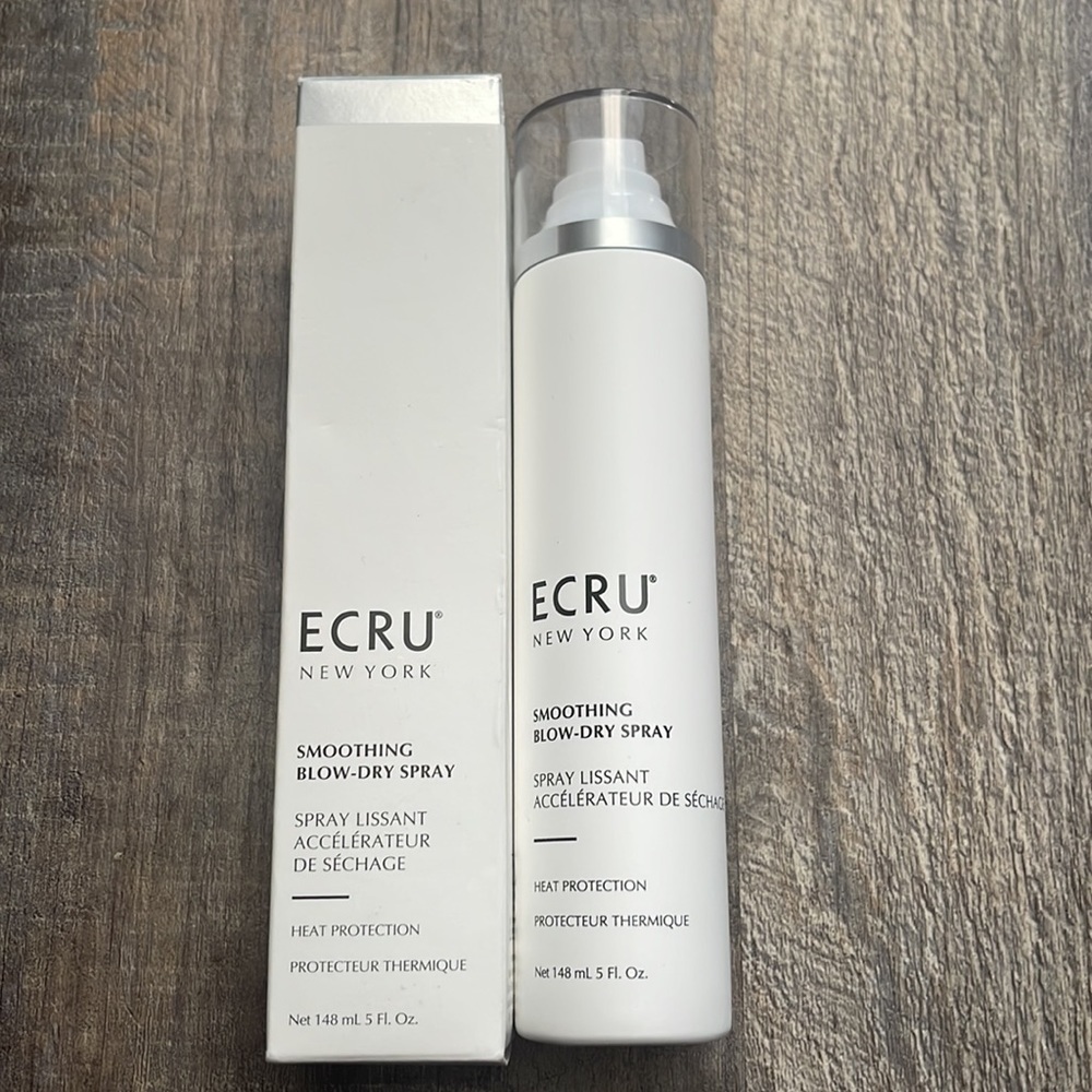 Ecru smoothing blow-dry spray